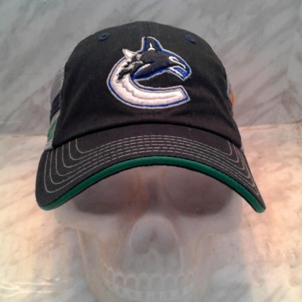 AMERICAN NEEDLE Vancouver Canucks NHL Hockey Snapback Hat Cap NWT OSFM Unisex